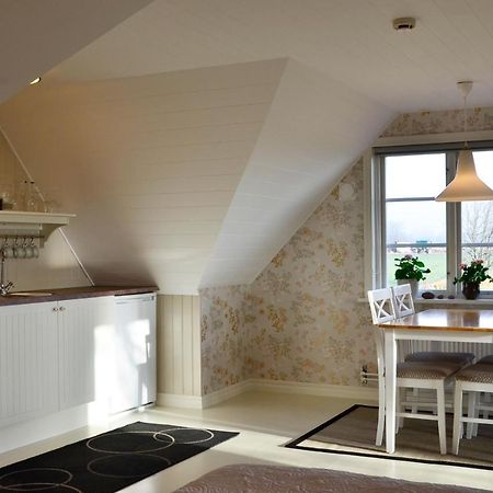 Bed and Breakfast Torsborgs Gard Simrishamn Esterno foto