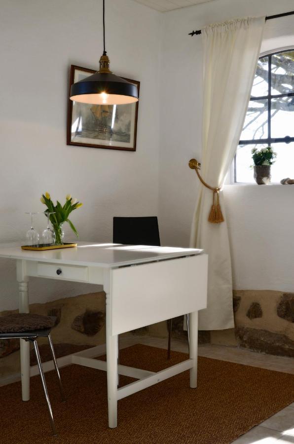 Bed and Breakfast Torsborgs Gard Simrishamn Esterno foto