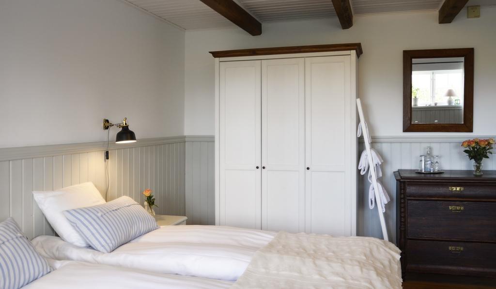 Bed and Breakfast Torsborgs Gard Simrishamn Esterno foto